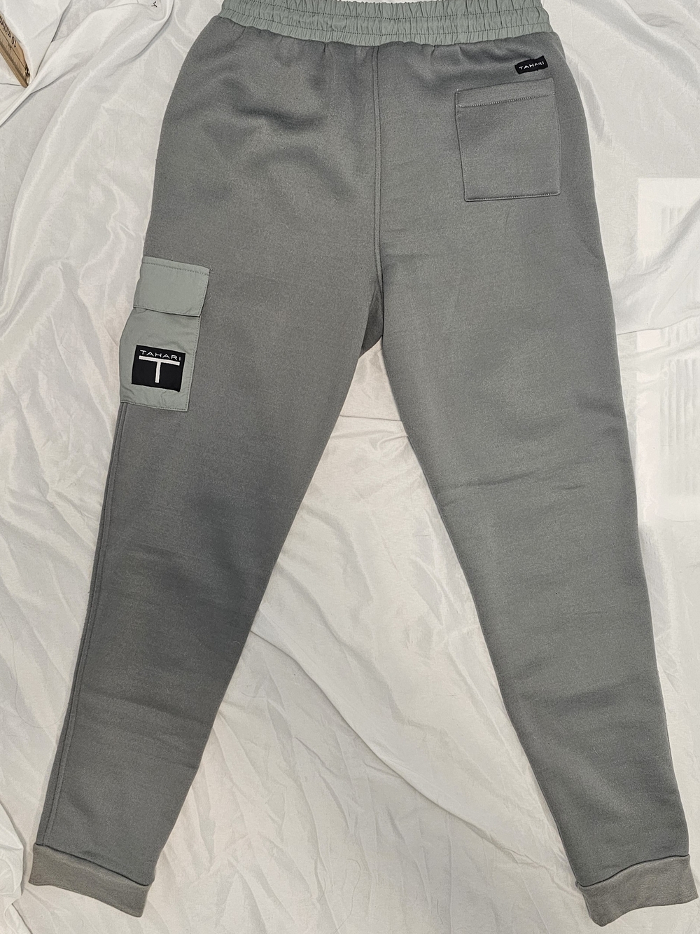 Tahari Sage Green Cargo Sweatpants with Drawstring Tapered Ankle Men's Medium